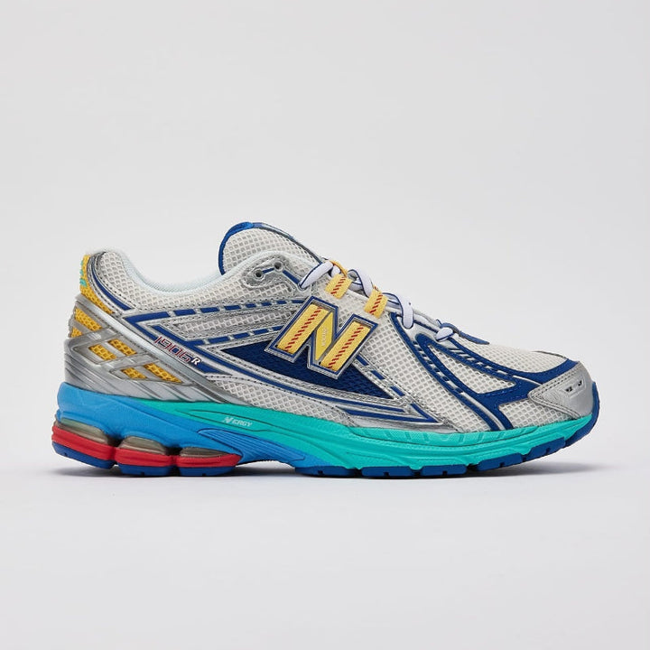 NB 1906R “Moon”
